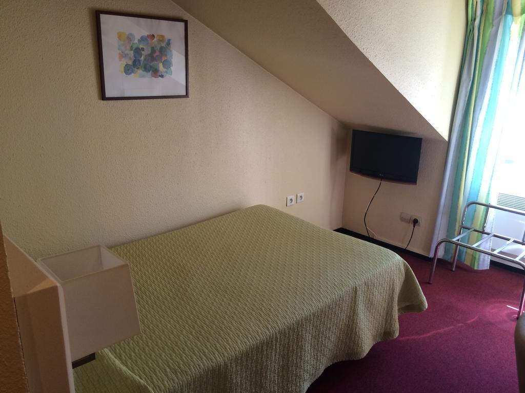 Hotel Elysee 2*