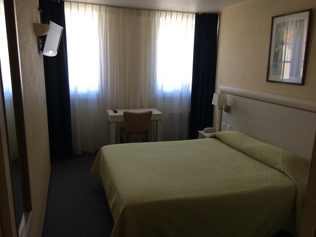 Elysee Hotel
