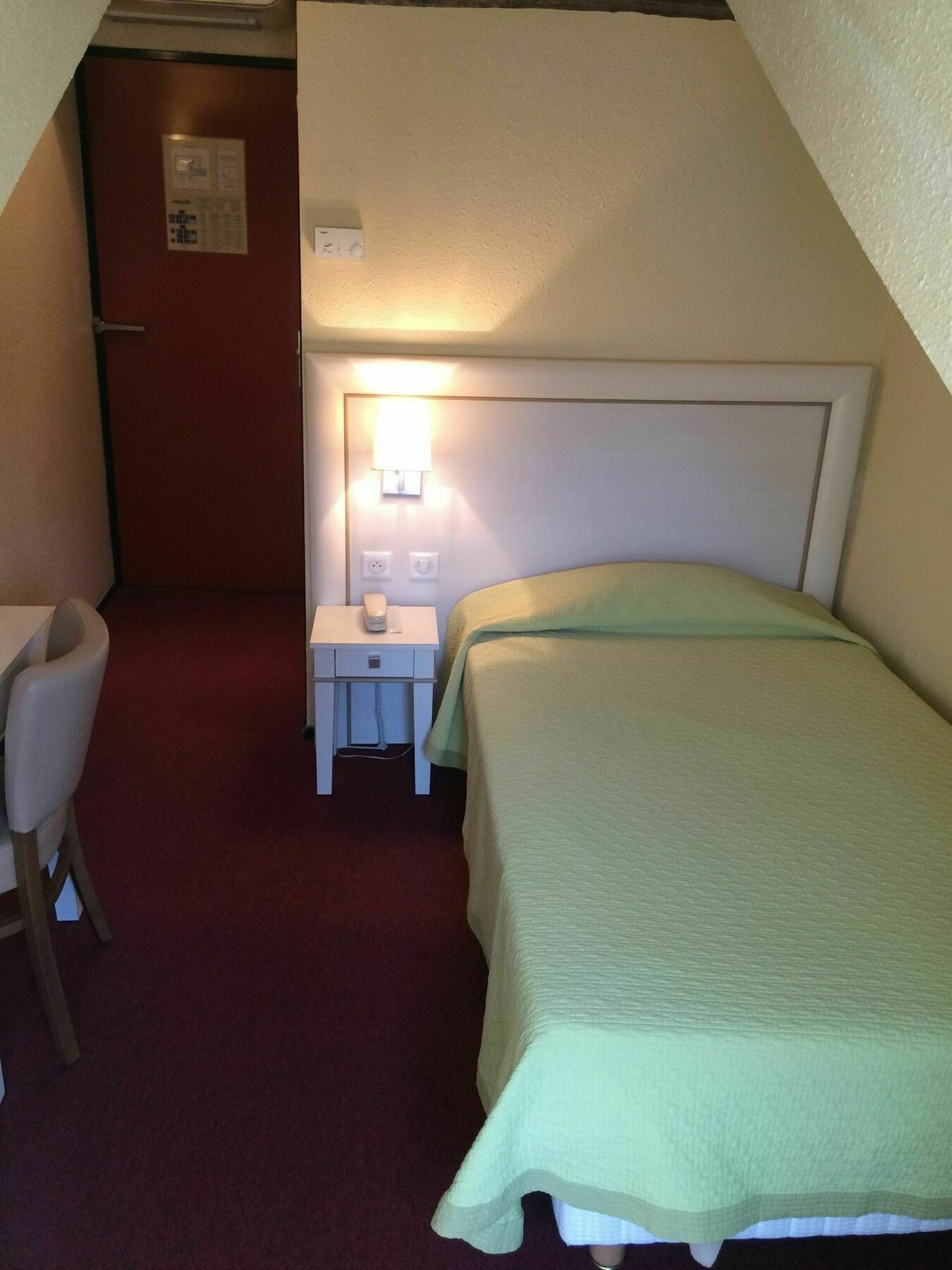 Elysee Hotel 2*